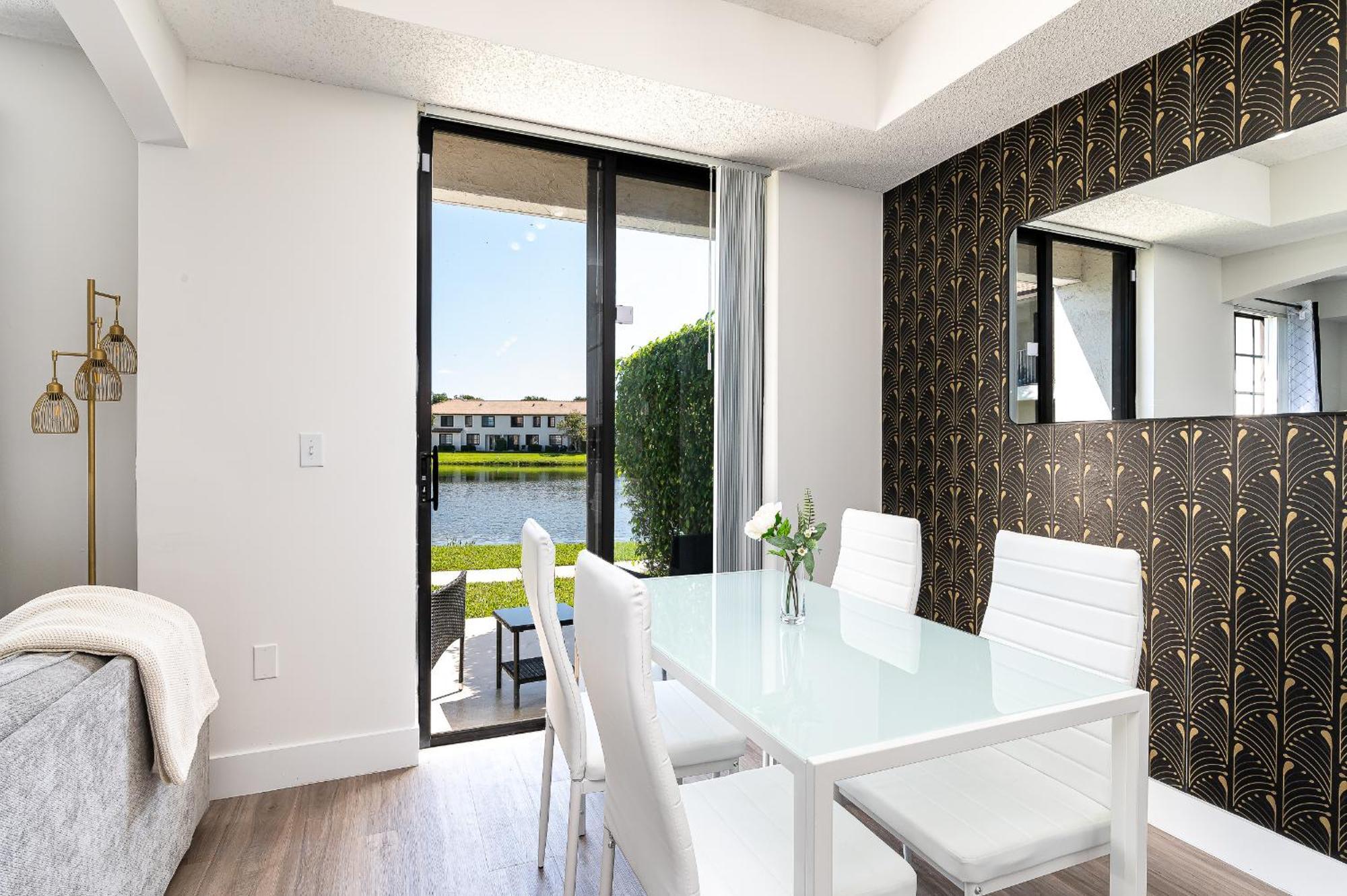 Newly Renovated Townhome With King Bed Delray Beach Esterno foto