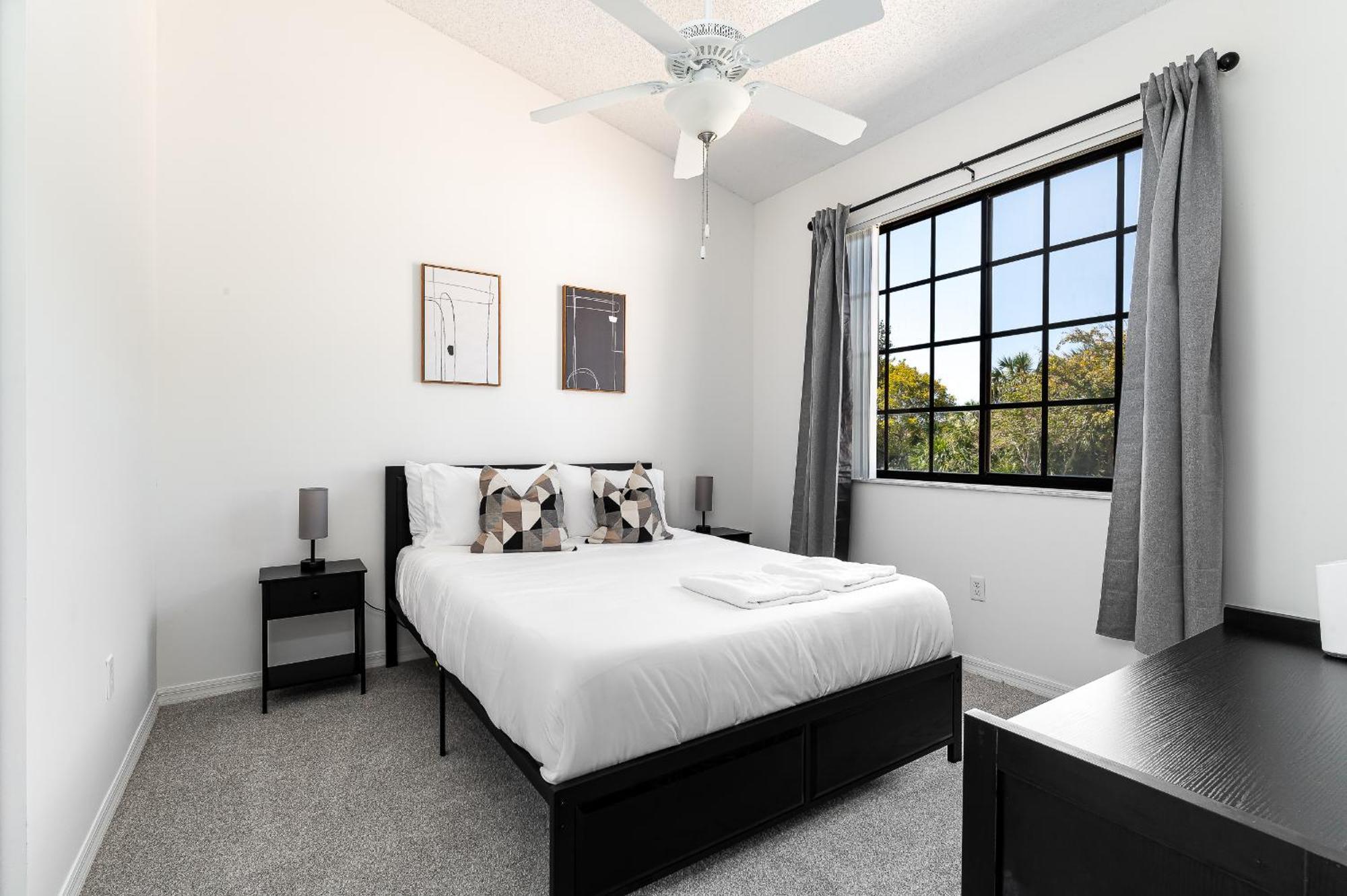 Newly Renovated Townhome With King Bed Delray Beach Esterno foto