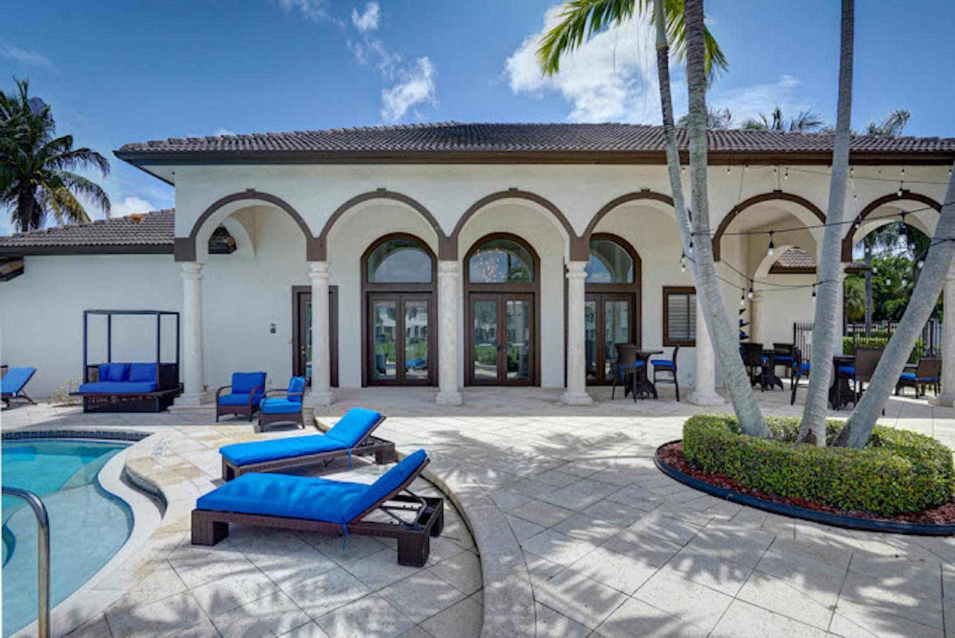 Newly Renovated Townhome With King Bed Delray Beach Esterno foto